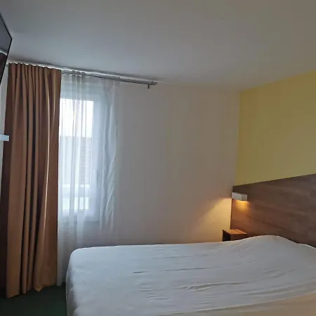 Fasthotel Paris Ouest Bouafle