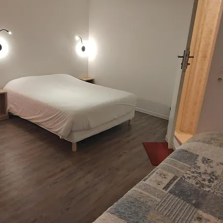 Fasthotel Paris Ouest