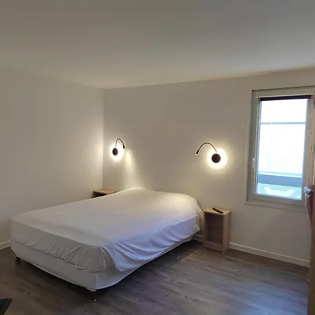 Fasthotel Paris Ouest Bouafle