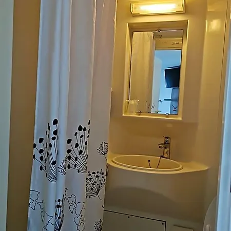 Fasthotel Paris Ouest 2* Bouafle