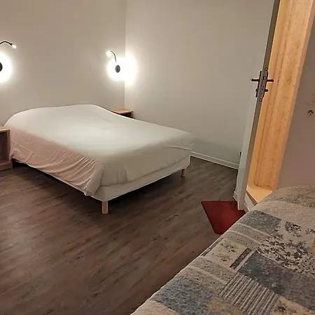 Fasthotel Paris Ouest Hotel 2*