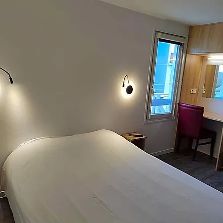 Fasthotel Paris Ouest Bouafle
