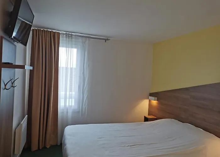 Fasthotel Paris Ouest Bouafle