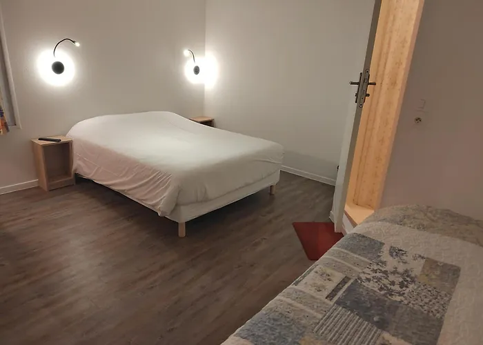 Fasthotel Paris Ouest