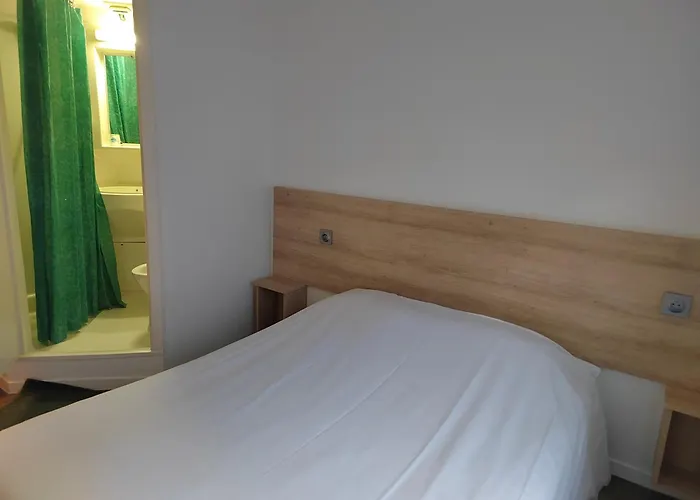 Fasthotel Paris Ouest 2* Bouafle