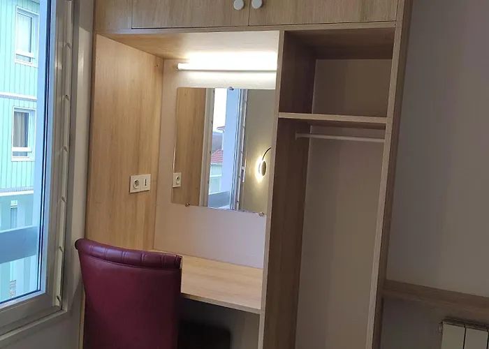 Hotel Fasthotel Paris Ouest